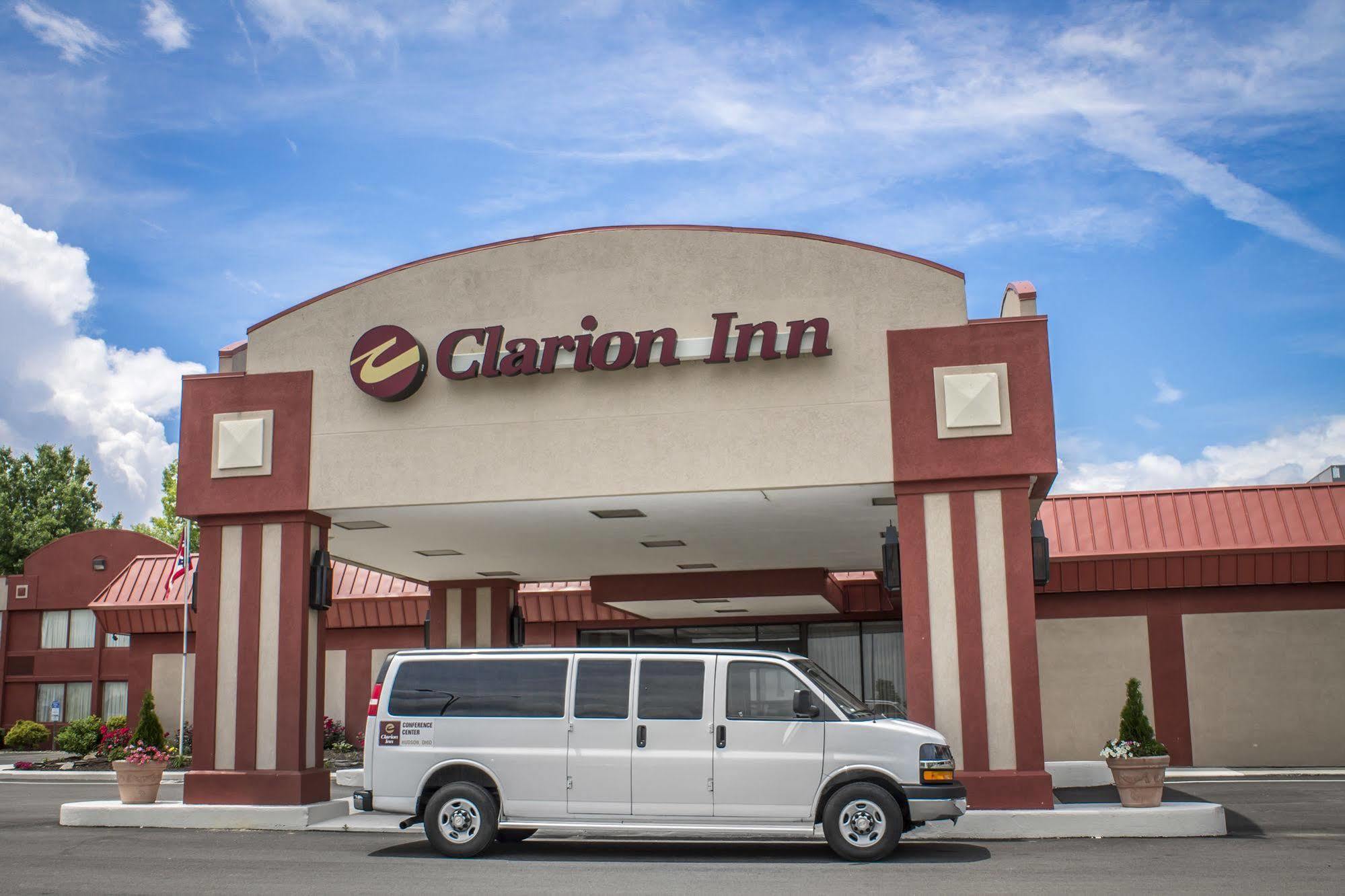 Norwood Inn Hudson Exterior foto